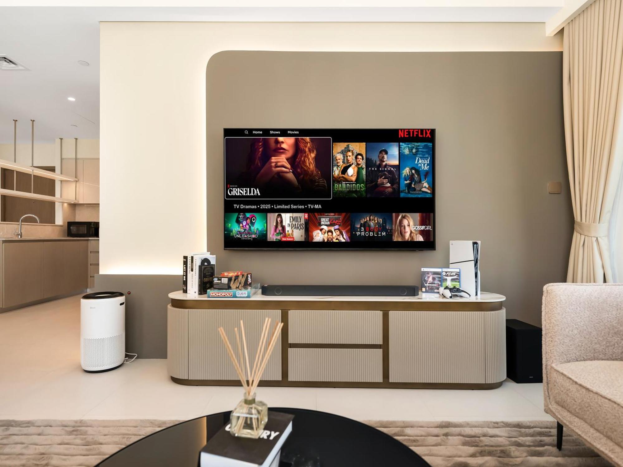 New! Panoramic Burj Khalifa Views At Burj Royale Apartment
