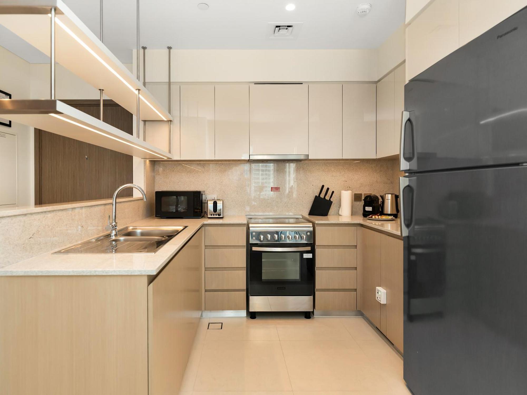 New! Panoramic Burj Khalifa Views At Burj Royale Apartment