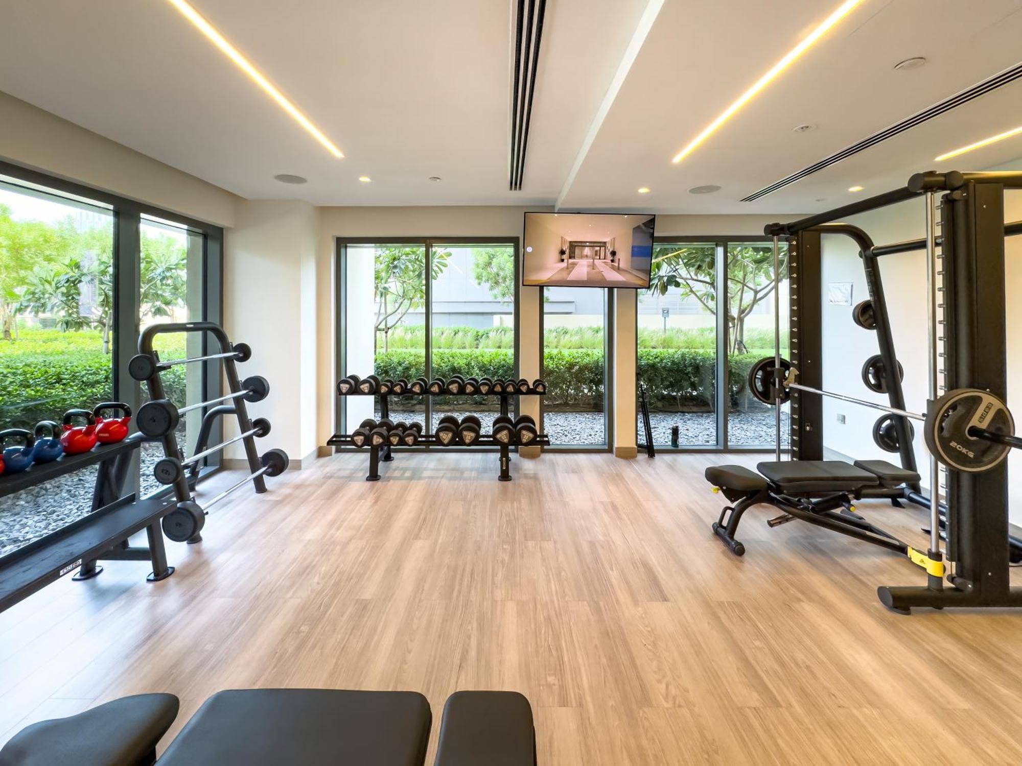 New! Panoramic Burj Khalifa Views At Burj Royale Apartment Dubai